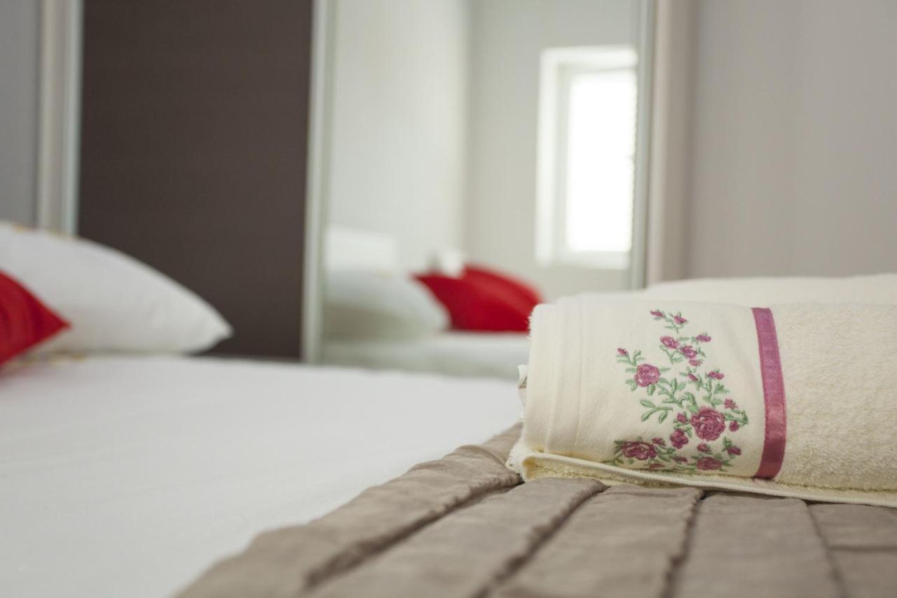 Lara Apartments マカルスカ 部屋 写真